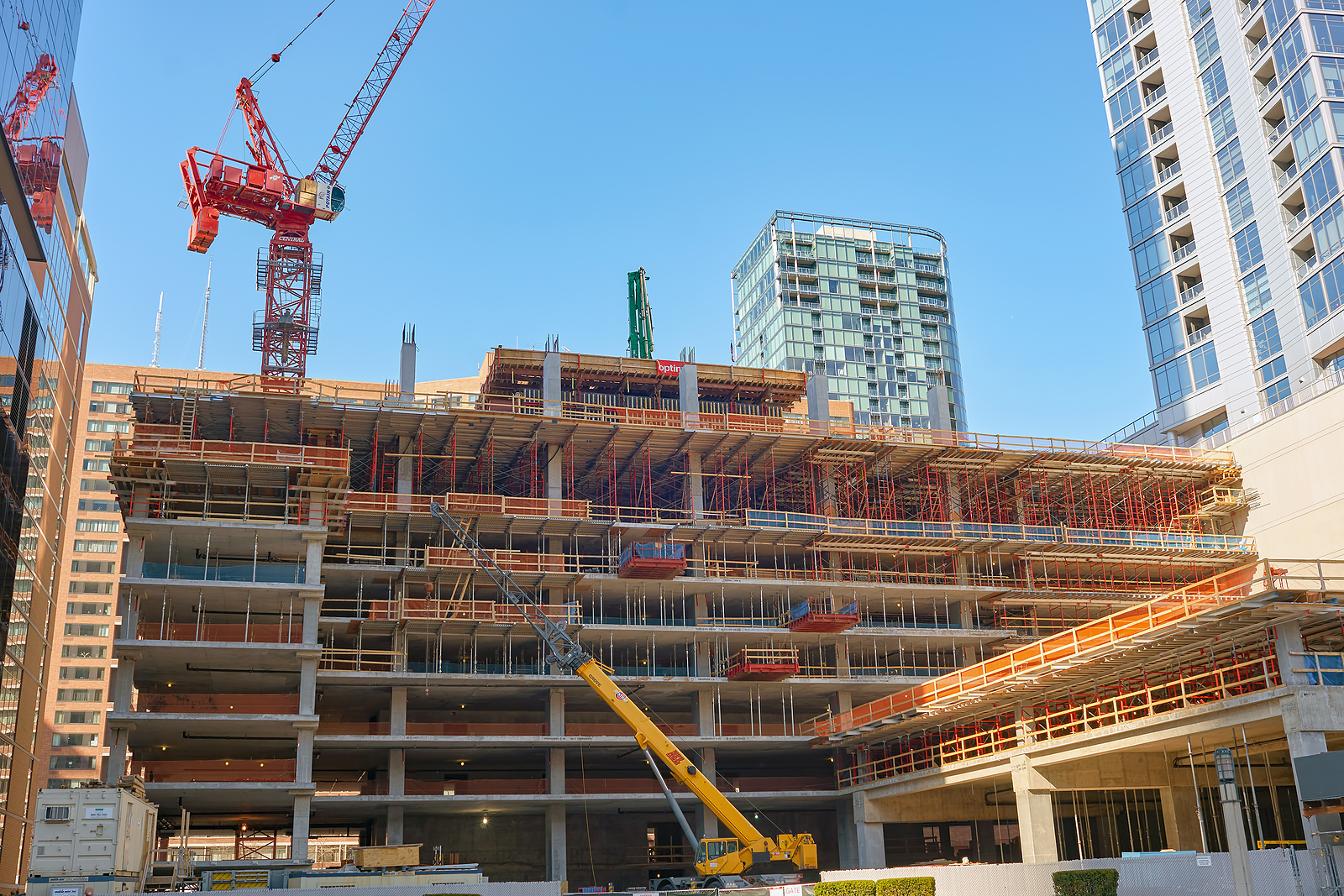 Injured on a Chicago Construction Site? | Paul Padda Law